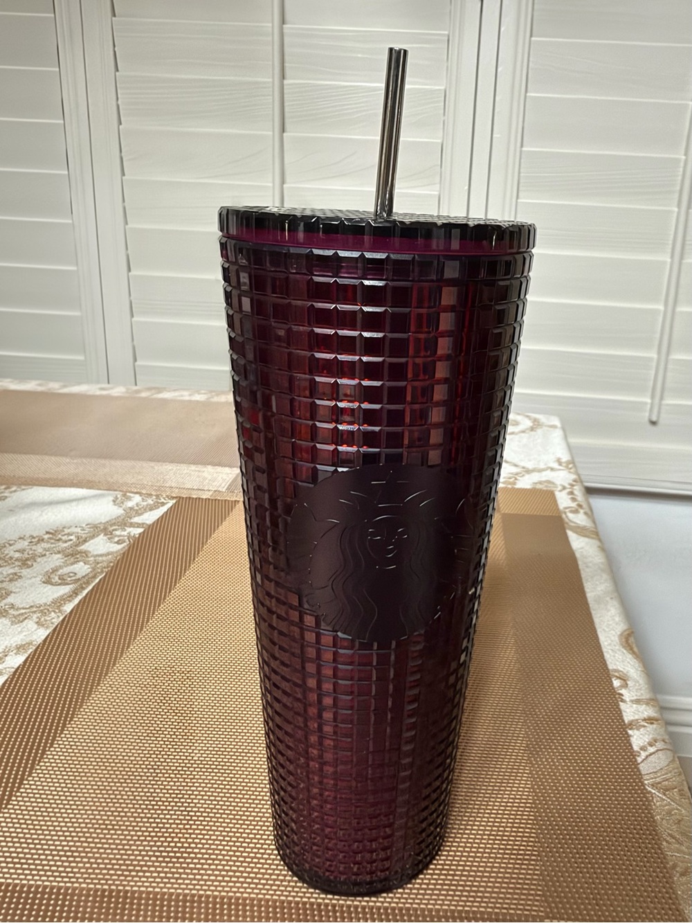 Starbucks 24oz Burgundy Quilted Tumbler Cup w/Lid & Stainless Steel Straw